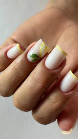 owner-of-سالن زیبایی هنر رویایی-salon