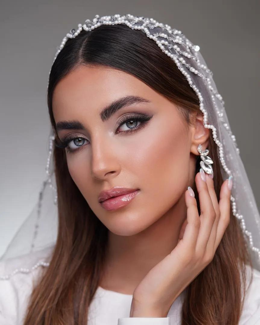 سالن زیبایی زنانه بانل