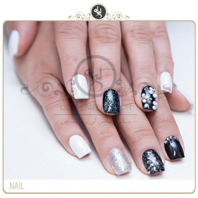 طراحی و کاشت ناخن