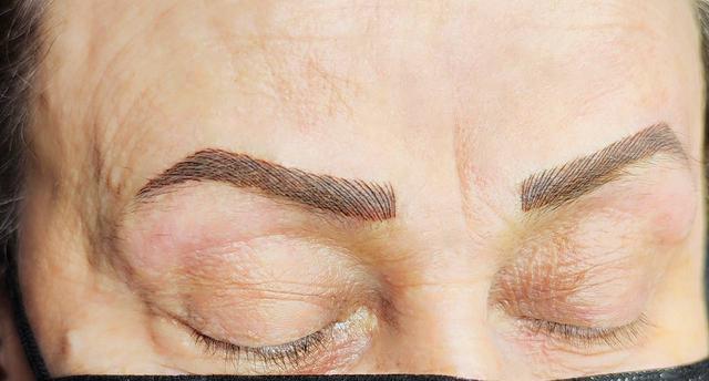 آرایش دائم ومیکروبلیدینگ