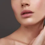ماساژ صورت برای زاویه سازی فک در خانه - آموزش ۶ تکنیک موثر